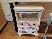 Nachtschrank 